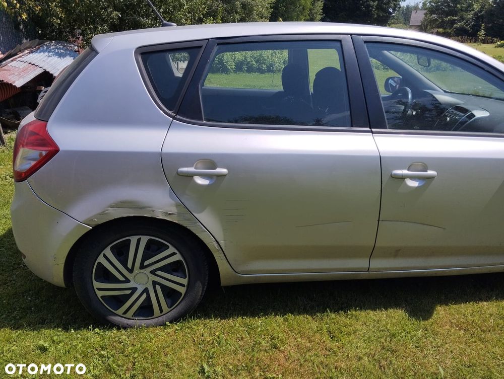 Kia Ceed 1.6 Crdi M Euro2012 - 8