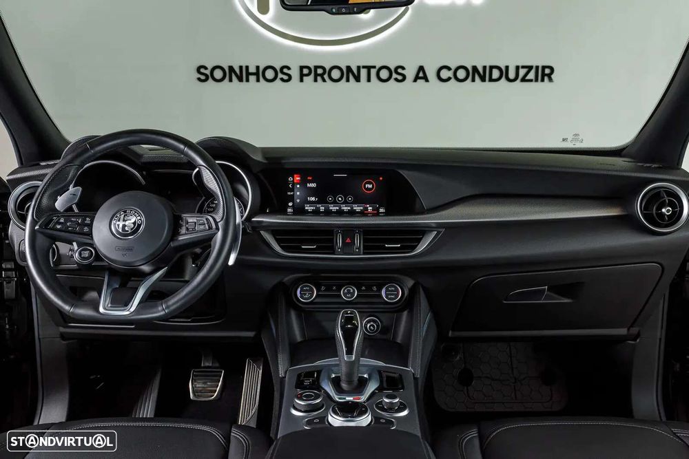 Alfa Romeo Stelvio - 12