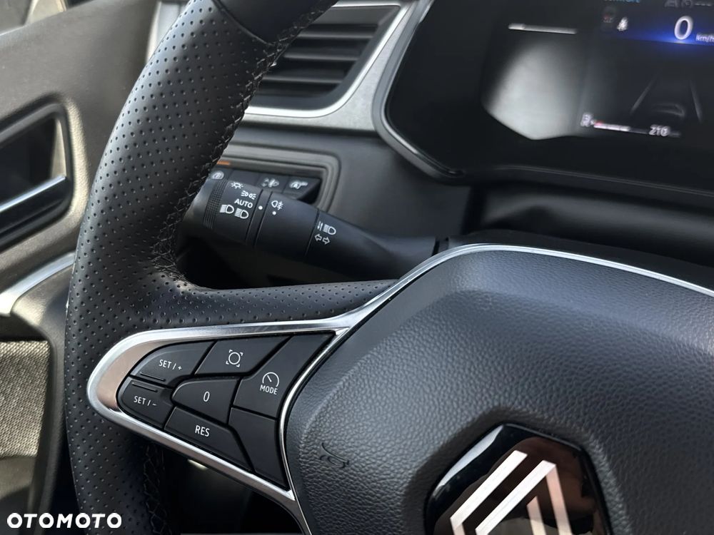 Renault Captur - 22