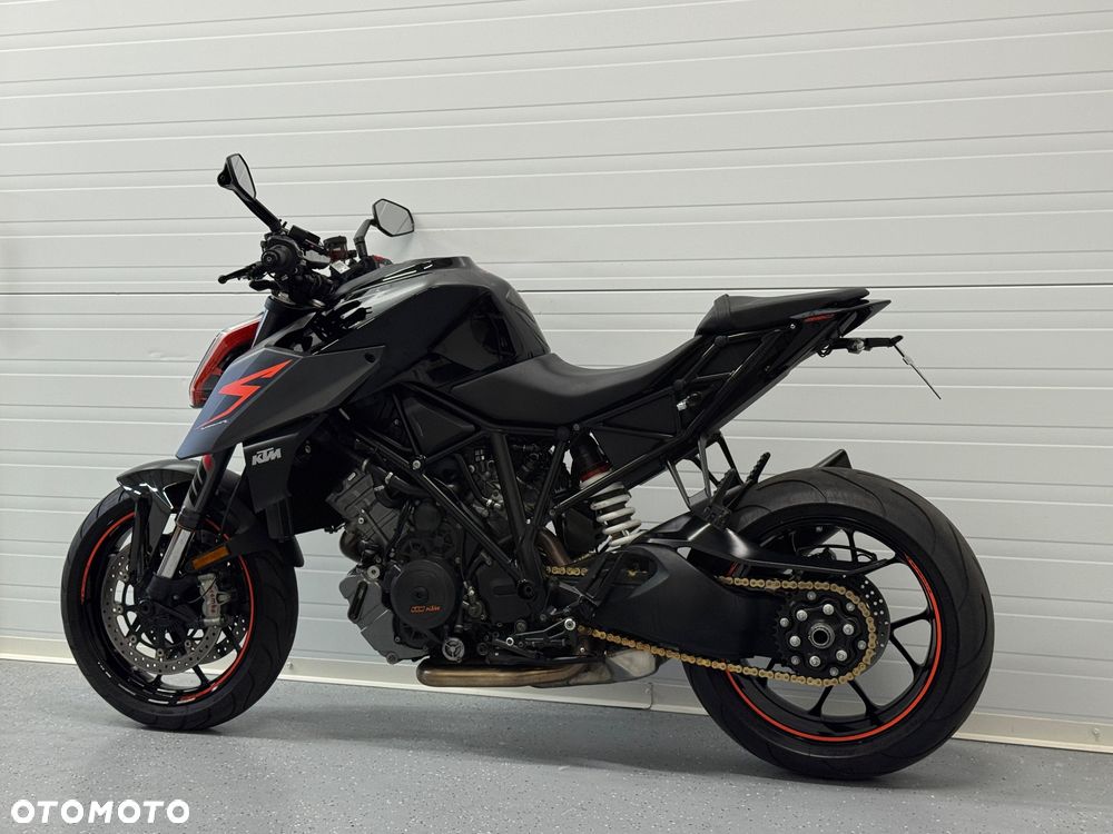 KTM Super Duke - 16