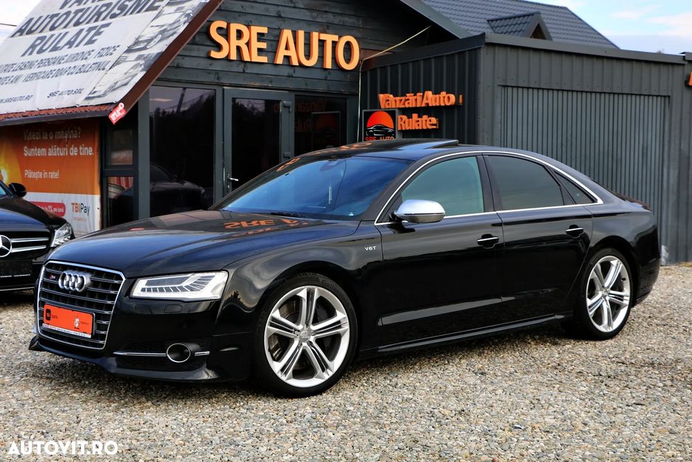 Audi S8 - 1