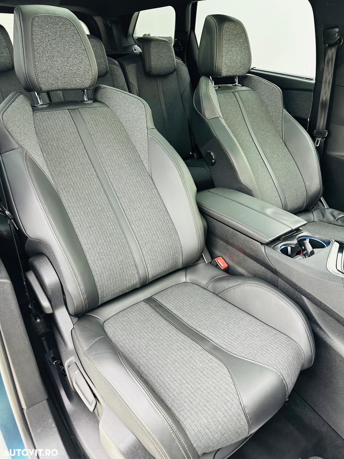Peugeot 5008 - 28