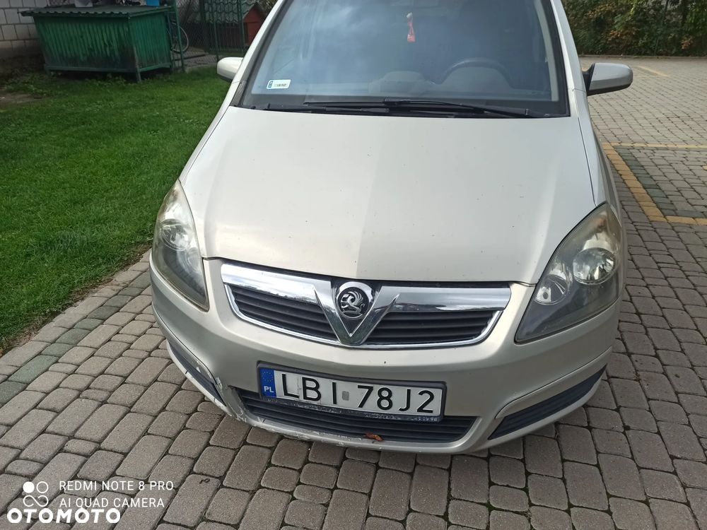 Opel Zafira - 1