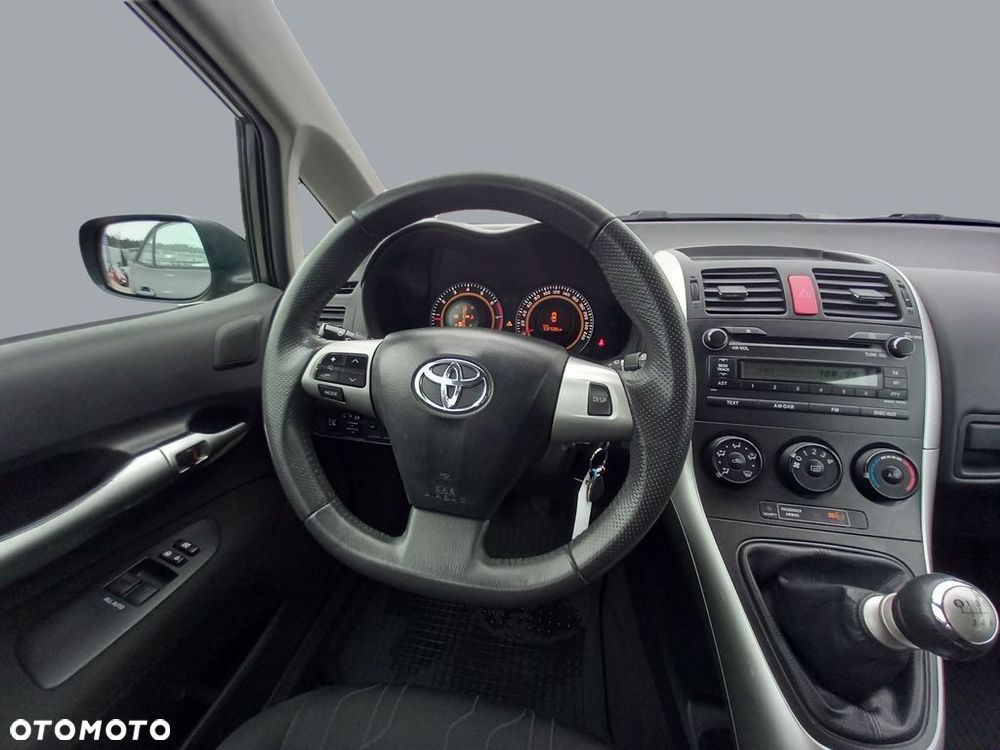 Toyota Auris 1.33 VVT-i Active - 16
