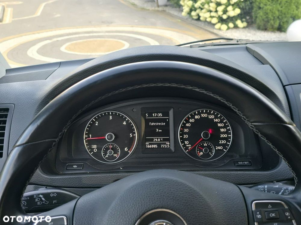 Volkswagen Multivan - 19