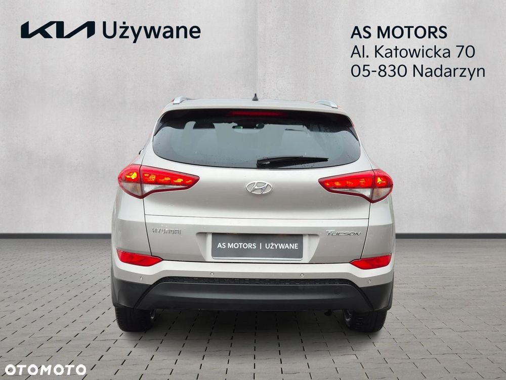 Hyundai Tucson 1.7 CRDI BlueDrive Comfort 2WD - 5