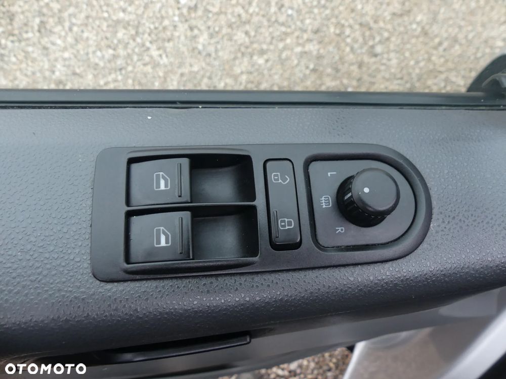 Volkswagen Transporter - 13