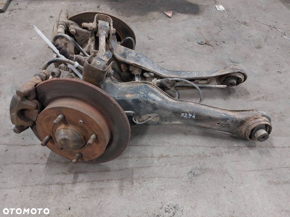 WAHACZ + PIASTA LEWY TYŁ + PRAWY TYŁ MITSUBISHI SPACE STAR I - 2