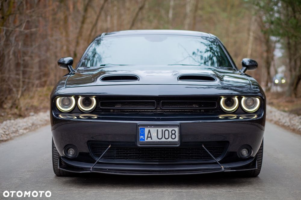 Dodge Challenger - 5