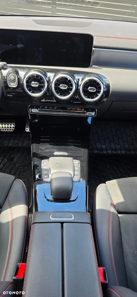 Mercedes-Benz CLA 200 d 8G-DCT AMG Line - 18