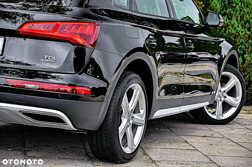 Audi Q5 35 TDI quattro S tronic design - 15