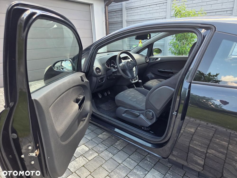 Opel Corsa - 20
