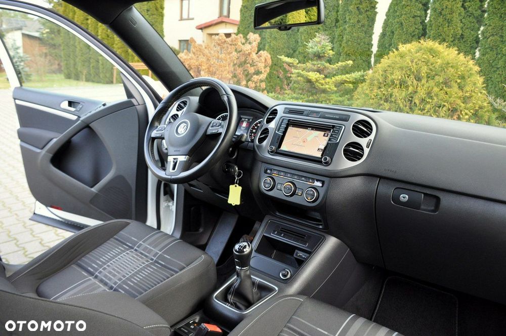 Volkswagen Tiguan - 27