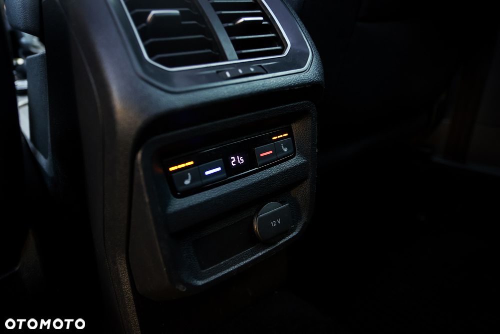 Volkswagen Tiguan 2.0 TDI SCR 4MOTION DSG Highline - 19