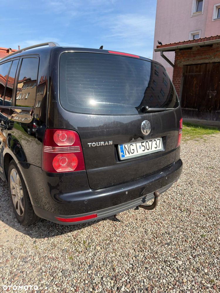 Volkswagen Touran 2.0 TDI DPF Highline DSG - 3
