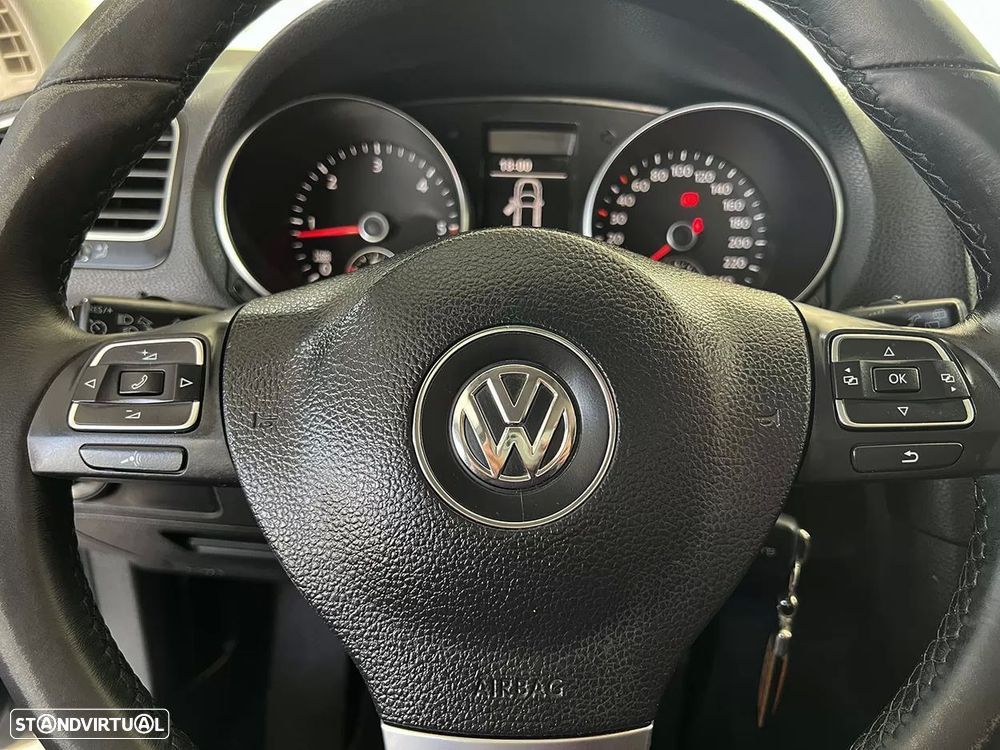 VW Golf 1.6 TDi Trendline BlueMotion - 15