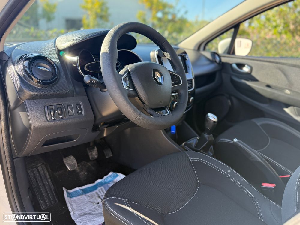 Renault Clio Sport Tourer (Energy) dCi 90 Bose Edition - 17