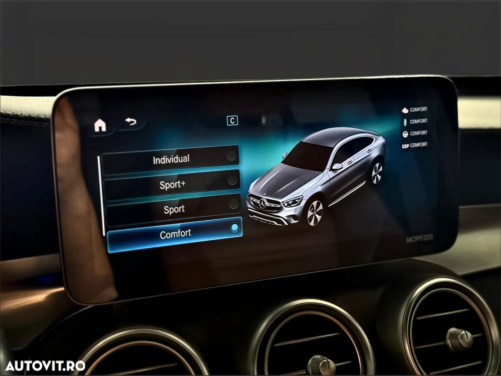 Mercedes-Benz GLC Coupe 220 d 4Matic 9G-TRONIC AMG Line - 27