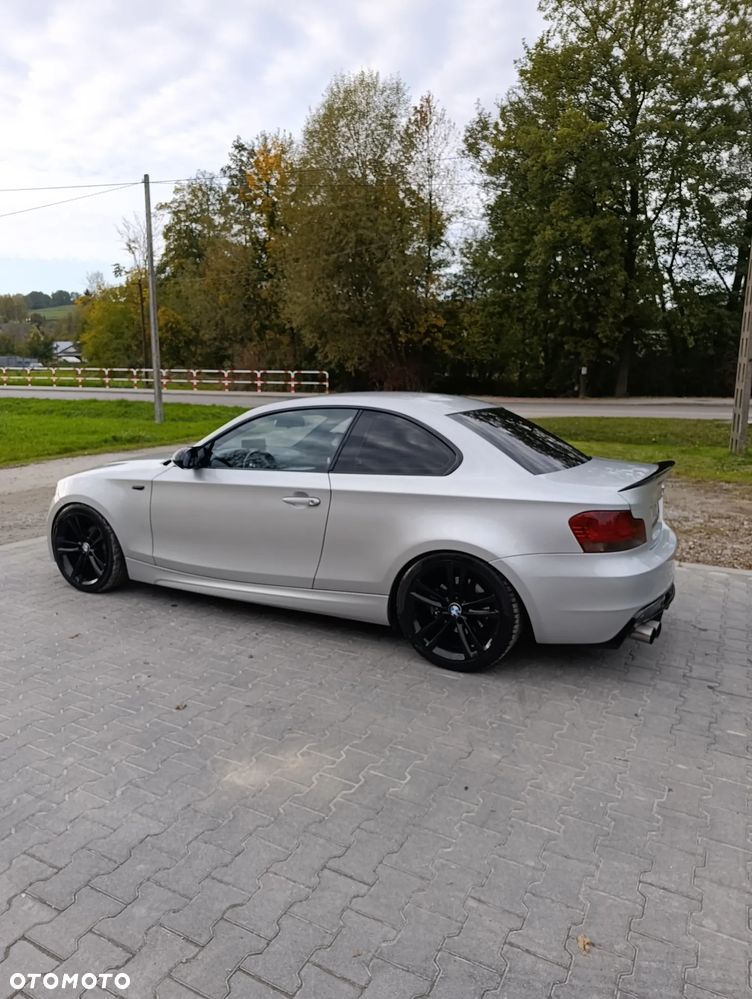BMW 1 Series 2010 photo 4