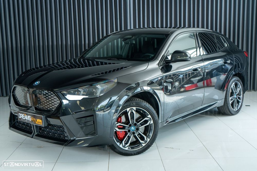 BMW iX2 eDrive20 Pack Desportivo M Pro - 8