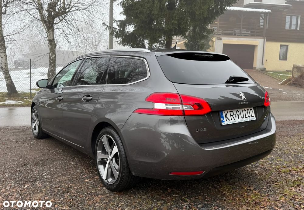 Peugeot 308 1.2 PureTech GPF Allure Pack S&S EAT8 - 10