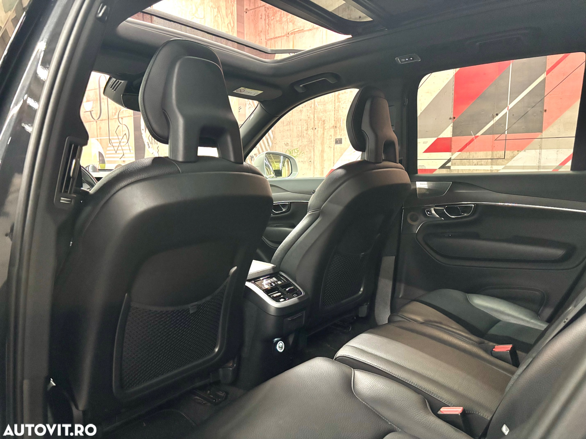 Volvo XC 90 D5 AWD Geartronic RDesign - 9