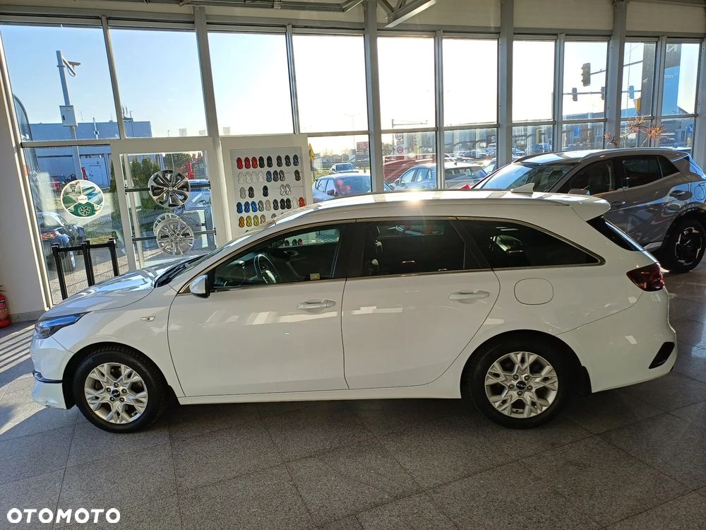 Kia Ceed 1.5 T-GDI M - 2