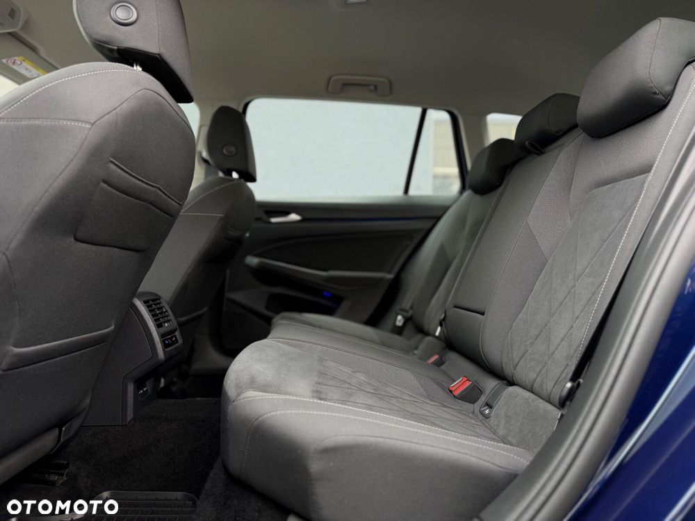 Volkswagen Golf VIII 2.0 TDI Style DSG - 11