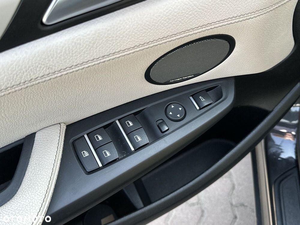 BMW X4 xDrive20d sport - 32