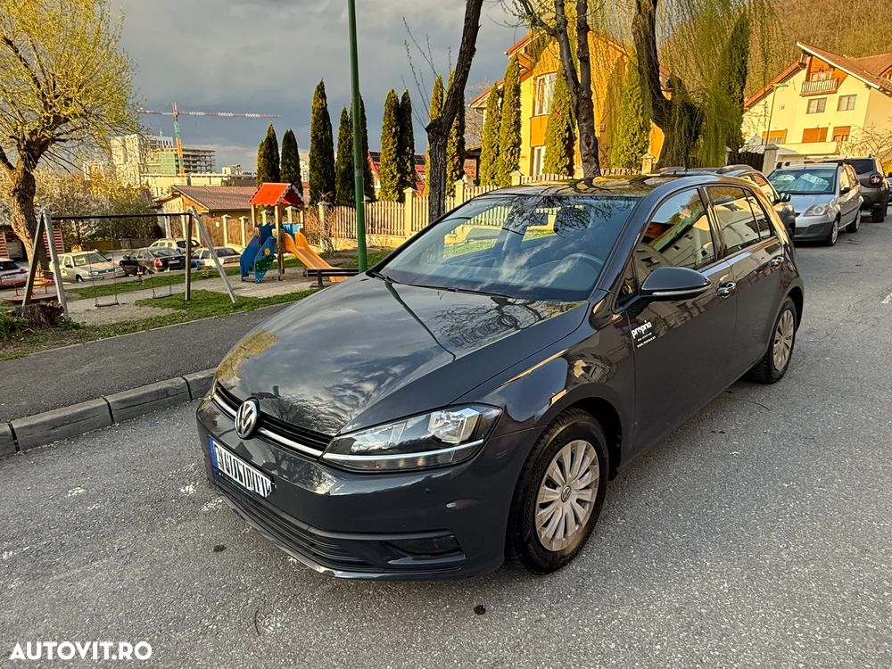 Volkswagen Golf 1.0 TSI Trendline - 1
