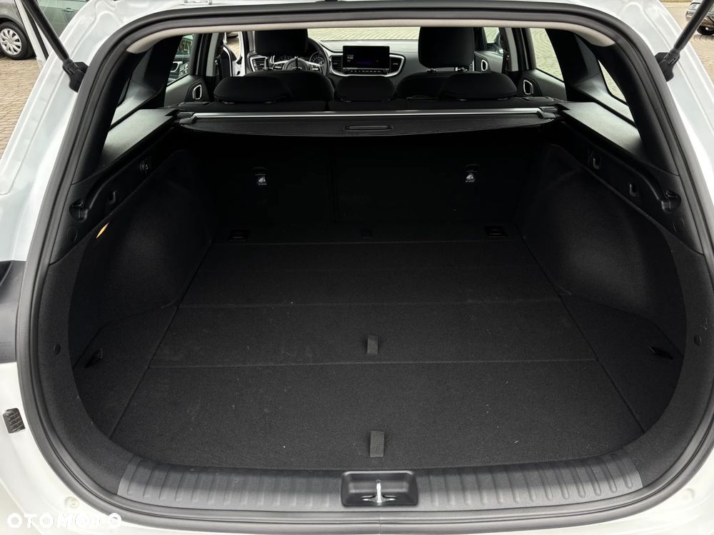 Kia Ceed 1.5 T-GDI M - 24