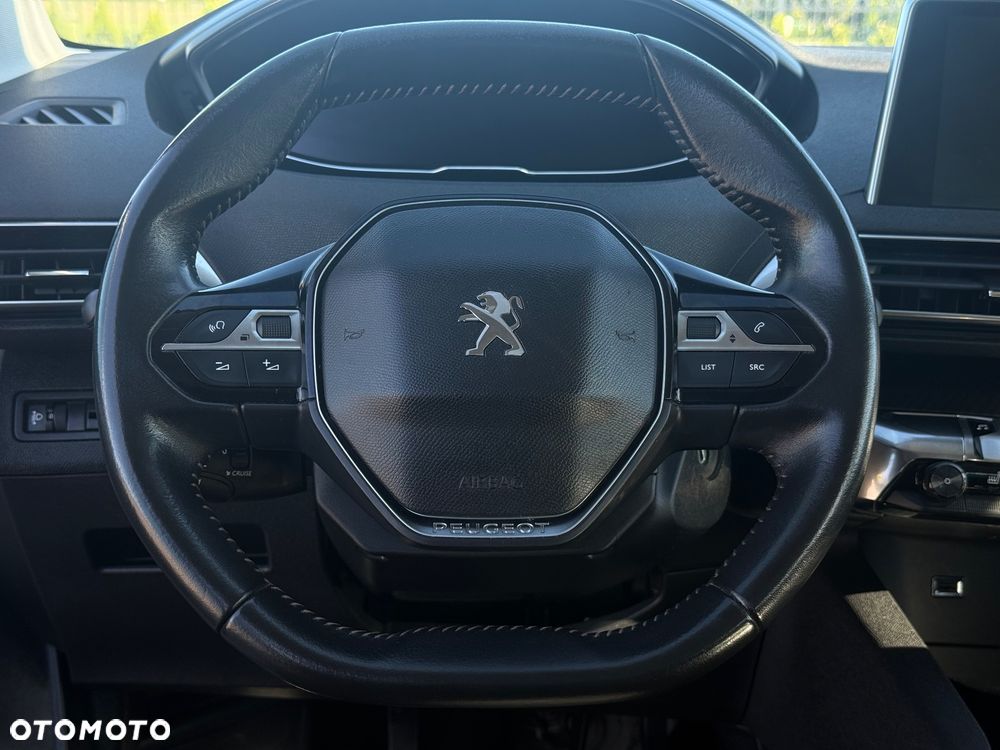 Peugeot 3008 - 16