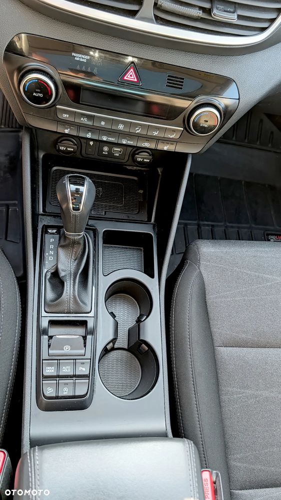 Hyundai Tucson 1.6 T-GDI Style 4WD DCT - 12