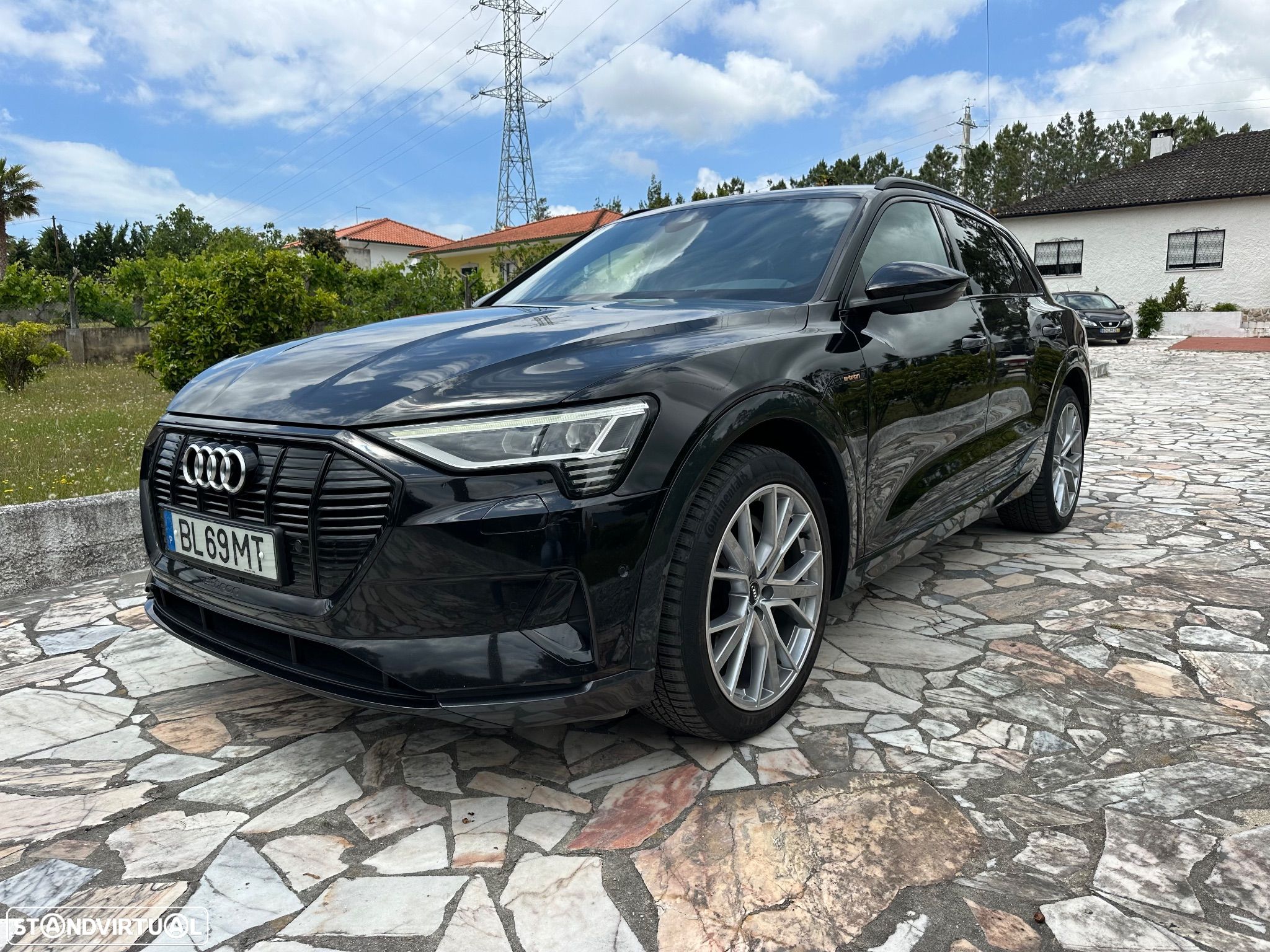Audi e-tron 55 quattro S line - 1