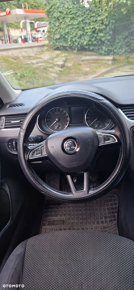 Skoda Octavia 1.6 TDI Active - 10