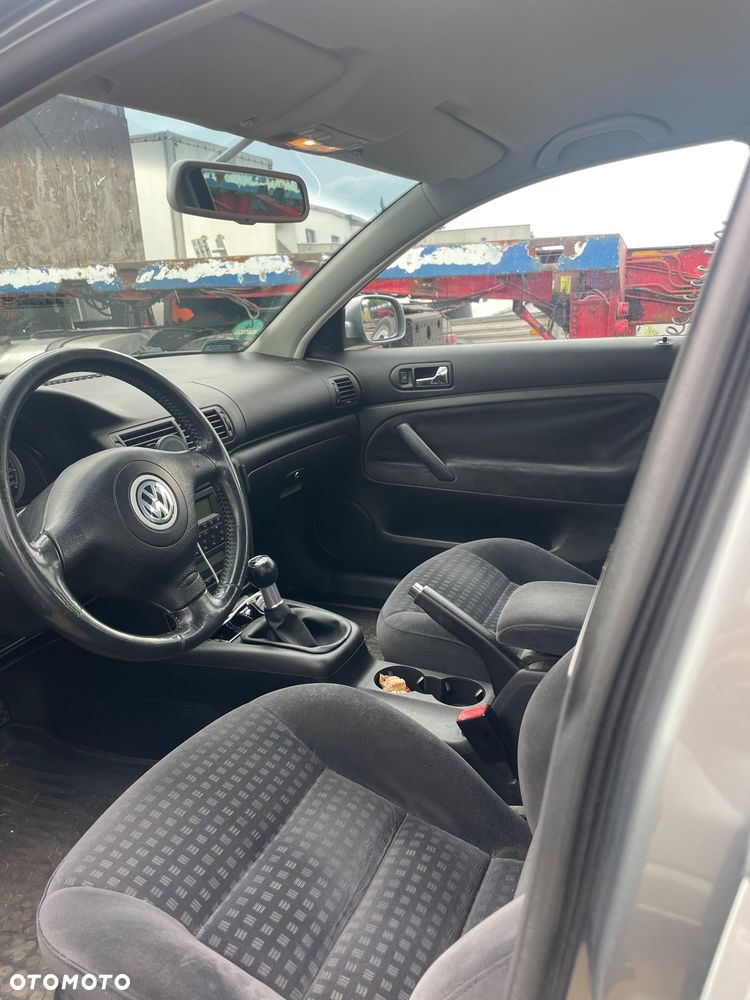 Volkswagen Passat 2.0 Comfortline - 5