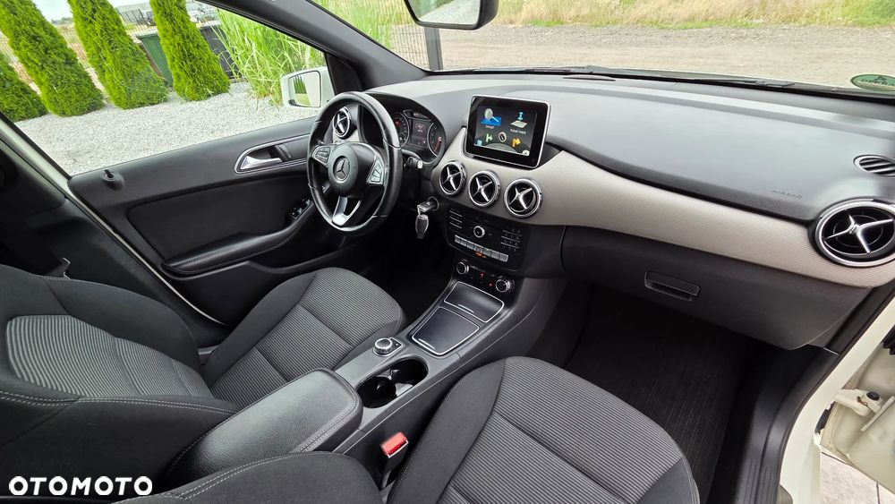 Mercedes-Benz Klasa B 200 (BlueEFFICIENCY) 7G-DCT - 37