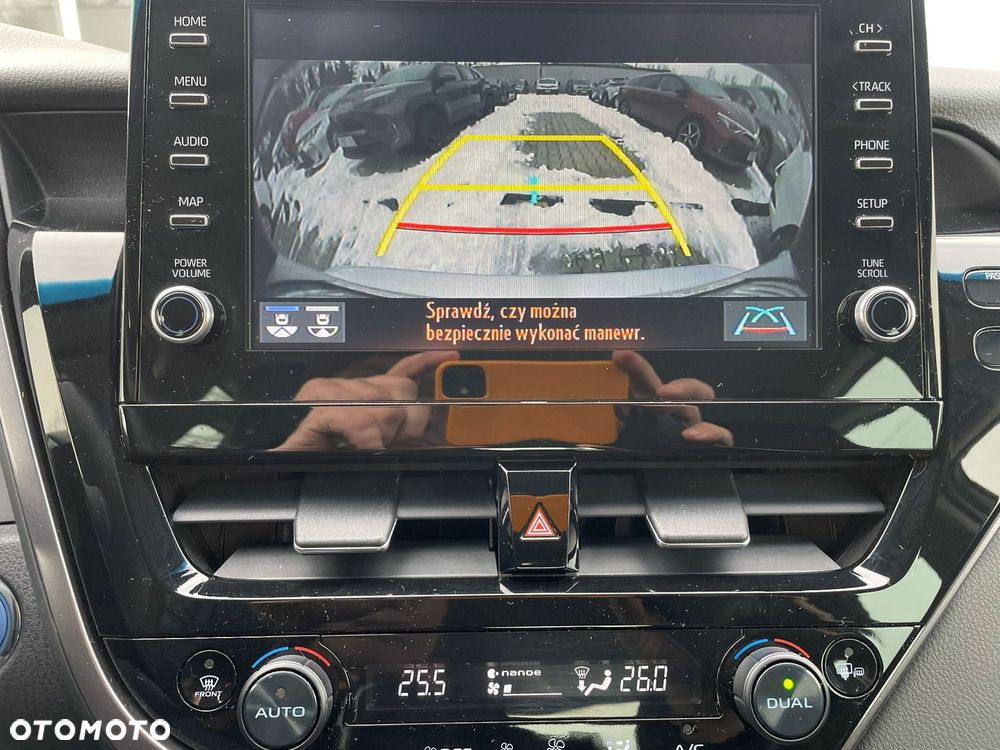 Toyota Camry 2.5 Hybrid Prestige CVT - 12