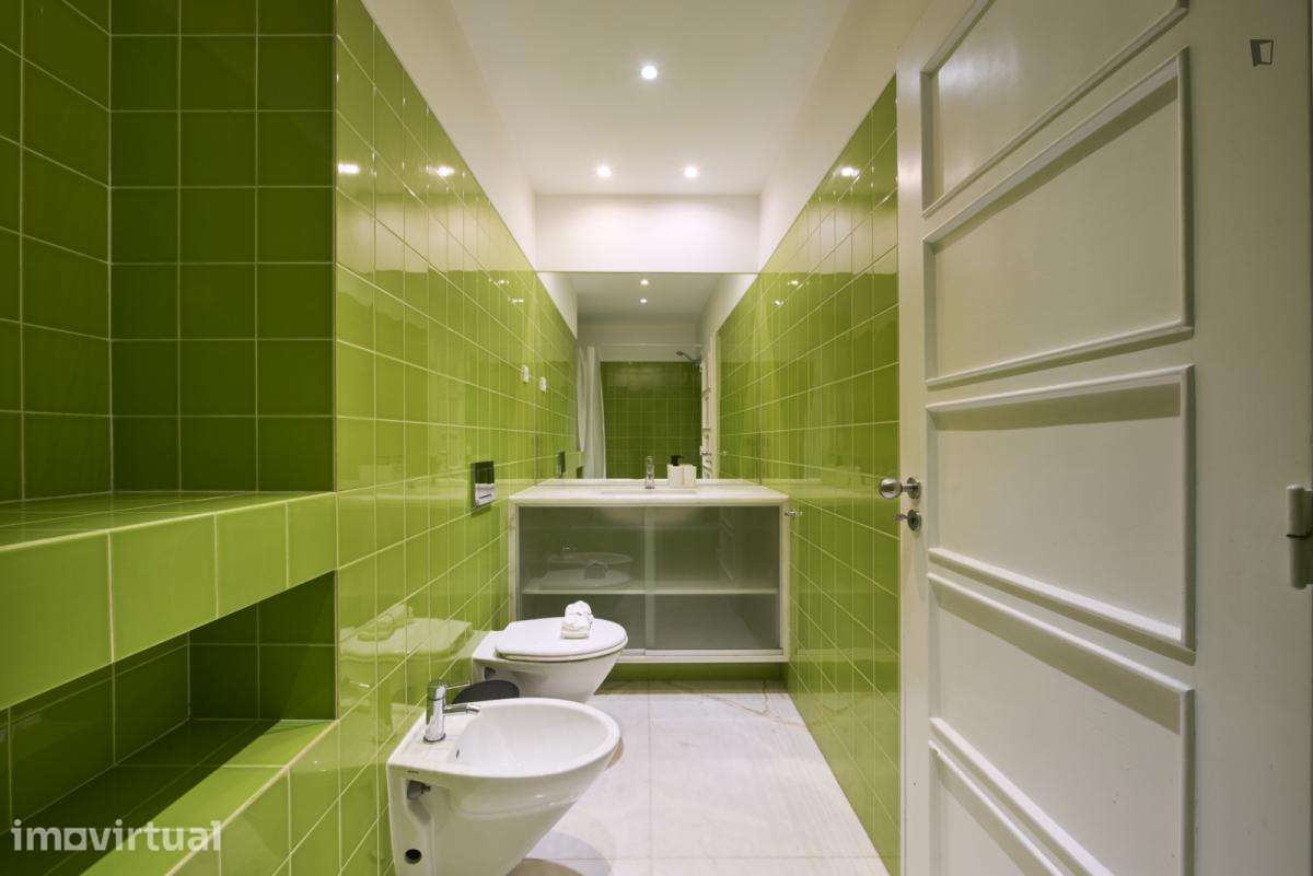 Quarto - localizado em Entrecampos Lisbon - Grande imagem: 4/53