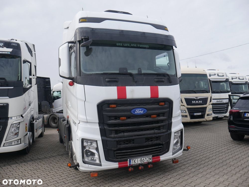 Ford F-MAX 500 4X2 - 2