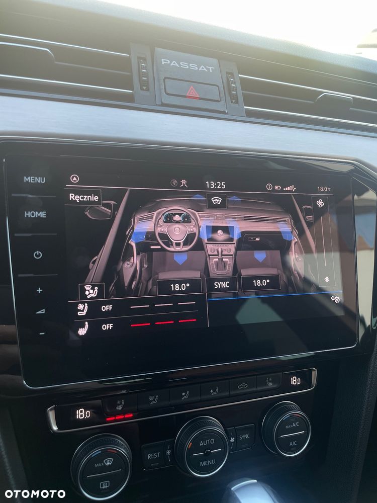 Volkswagen Passat Variant 2.0 TDI SCR DSG Elegance - 36