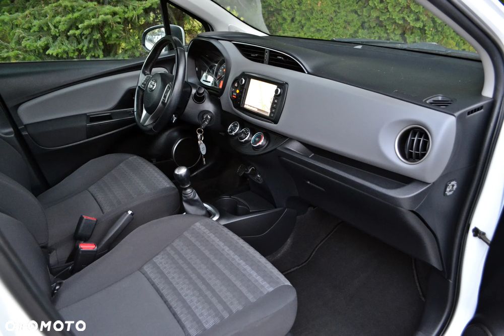 Toyota Yaris 1.4 D-4D - 14