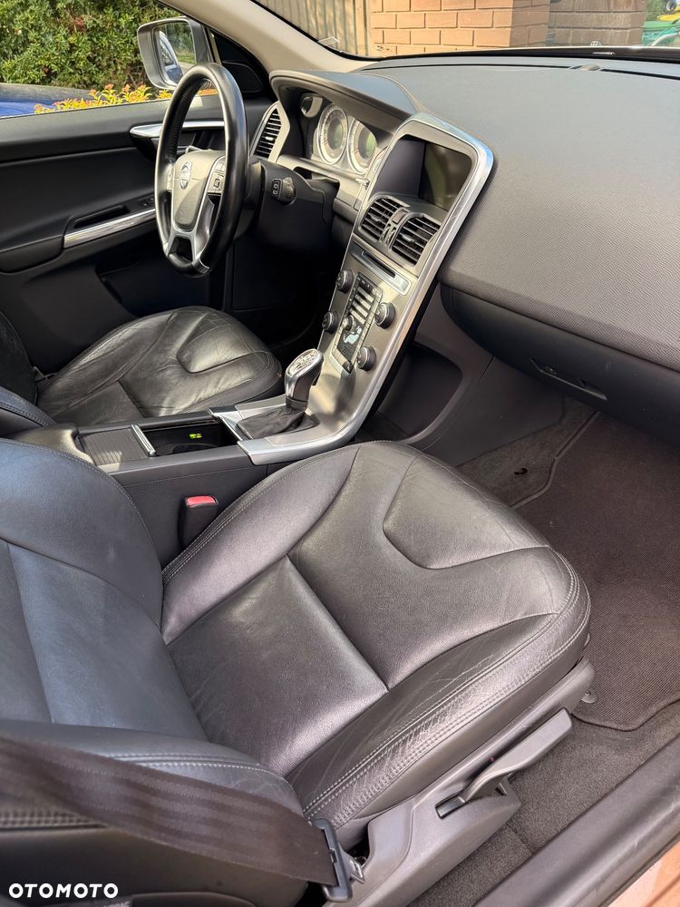 Volvo XC 60 D3 Summum - 6