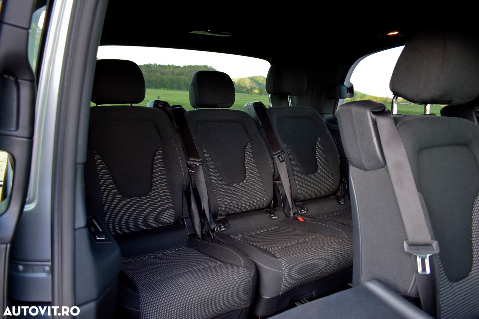 Mercedes-Benz V 300 d kompakt 4Matic 9G-TRONIC - 31