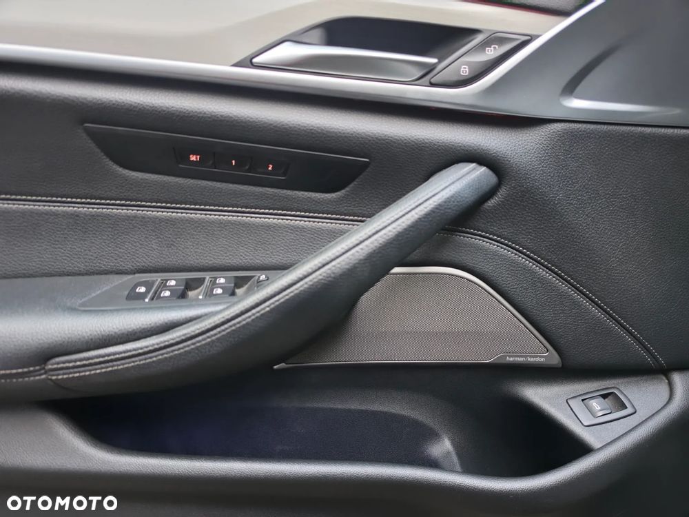 BMW Seria 5 540i xDrive mHEV M Sport sport - 14