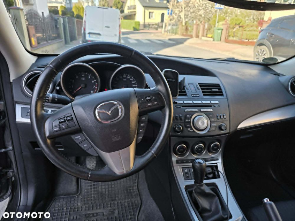Mazda 3 - 8