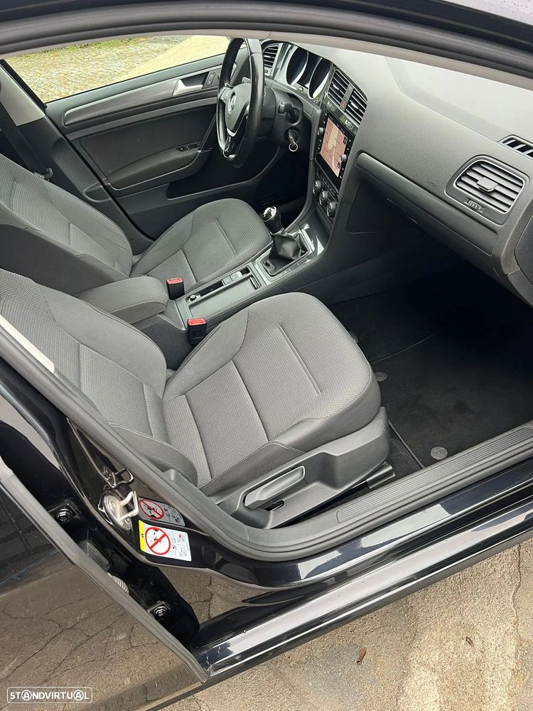 VW Golf Variant 1.6 TDi Confortline - 14