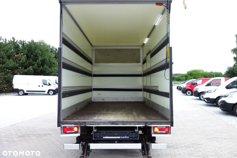 Iveco Daily 35-160 Automat HI-Matic Kontener 4.20 M +Winda 750 kg. Klima Kamera Ledy - 10