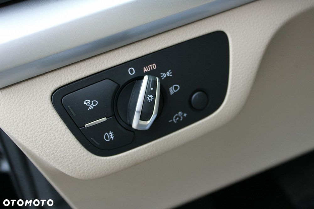 Audi Q5 Sportback - 25