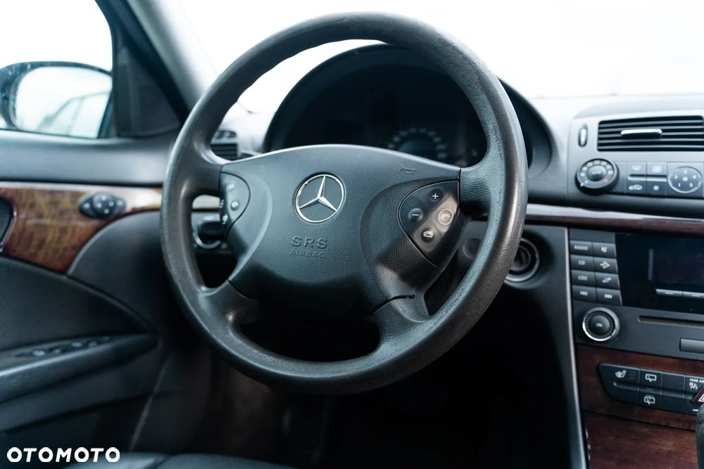 Mercedes-Benz Klasa E - 9